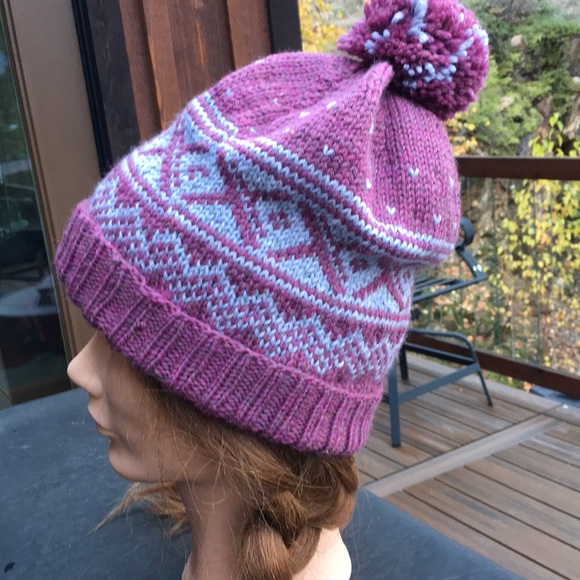 Hand Knit Nordic Hat/Toque - Picture 2 of 4